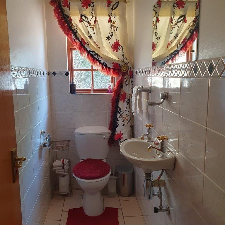 4 Bedroom Property for Sale in Ladybrand Free State